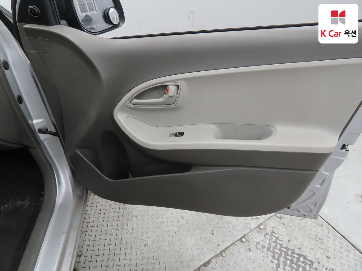 Kia Morning 2016 - Image 28