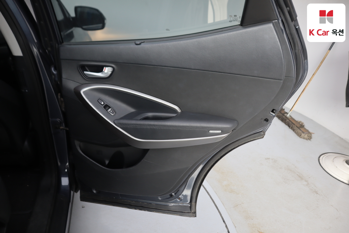 هيونداي سانتافي 2016 - صورة 25