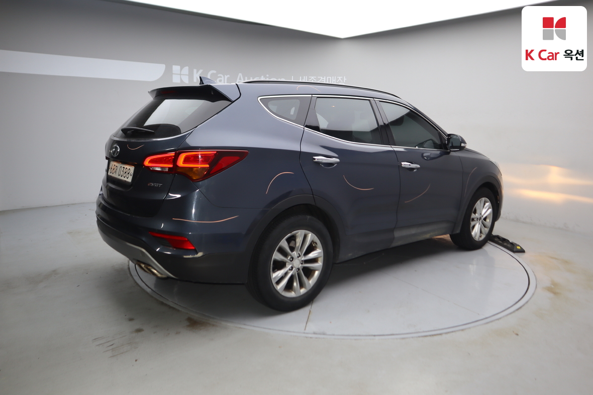 هيونداي سانتافي 2016 - صورة 2