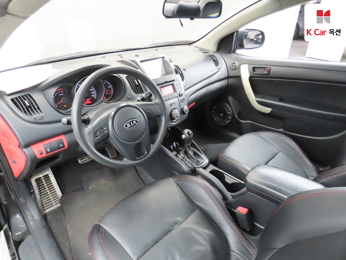 Kia Forte 2011 - Image 3
