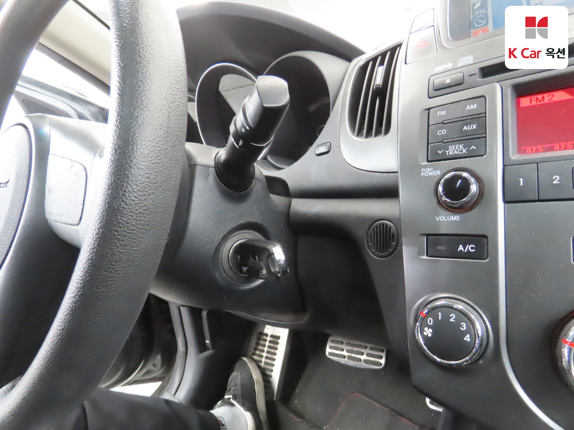 Kia Forte 2011 - Image 11