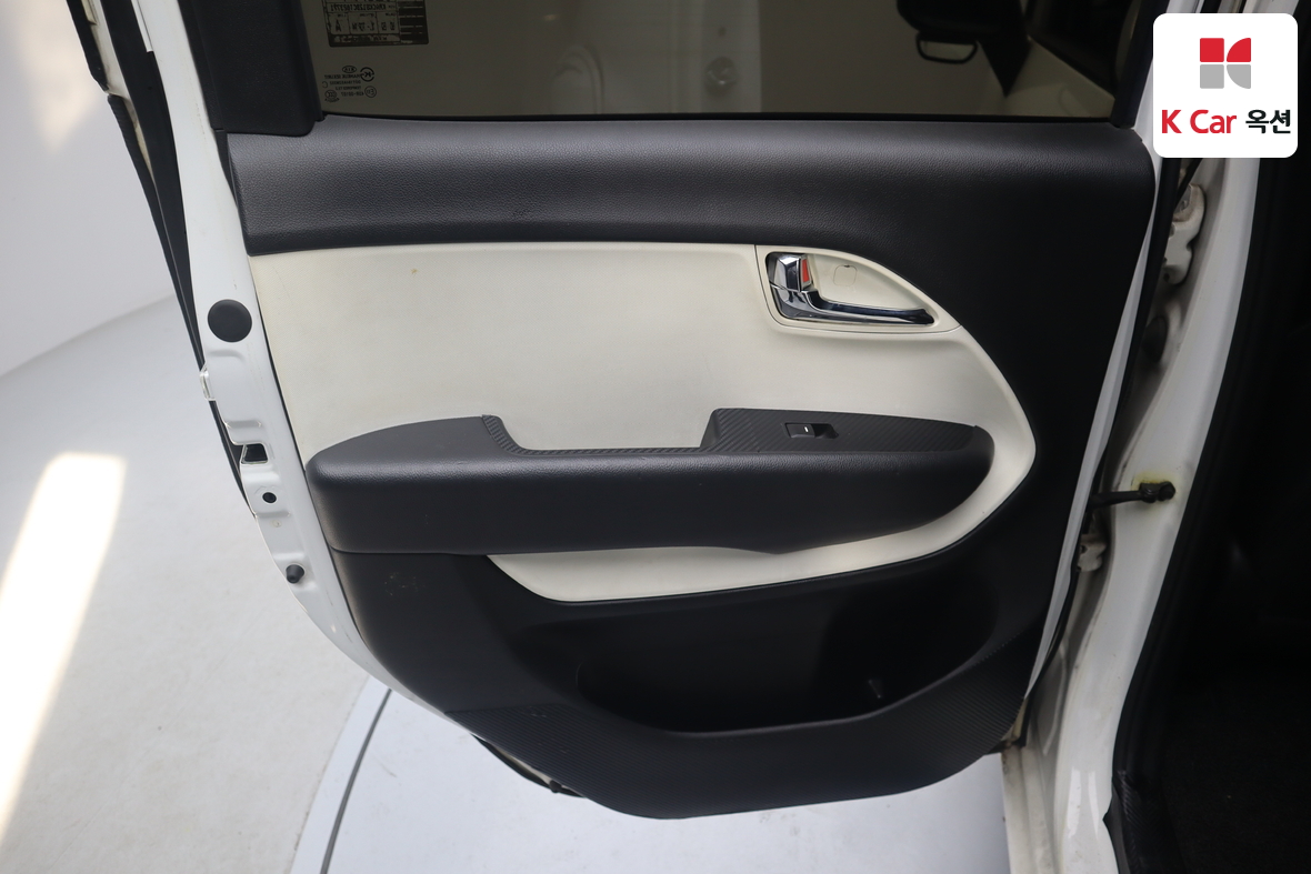 Kia Ray 2012 - Image 21