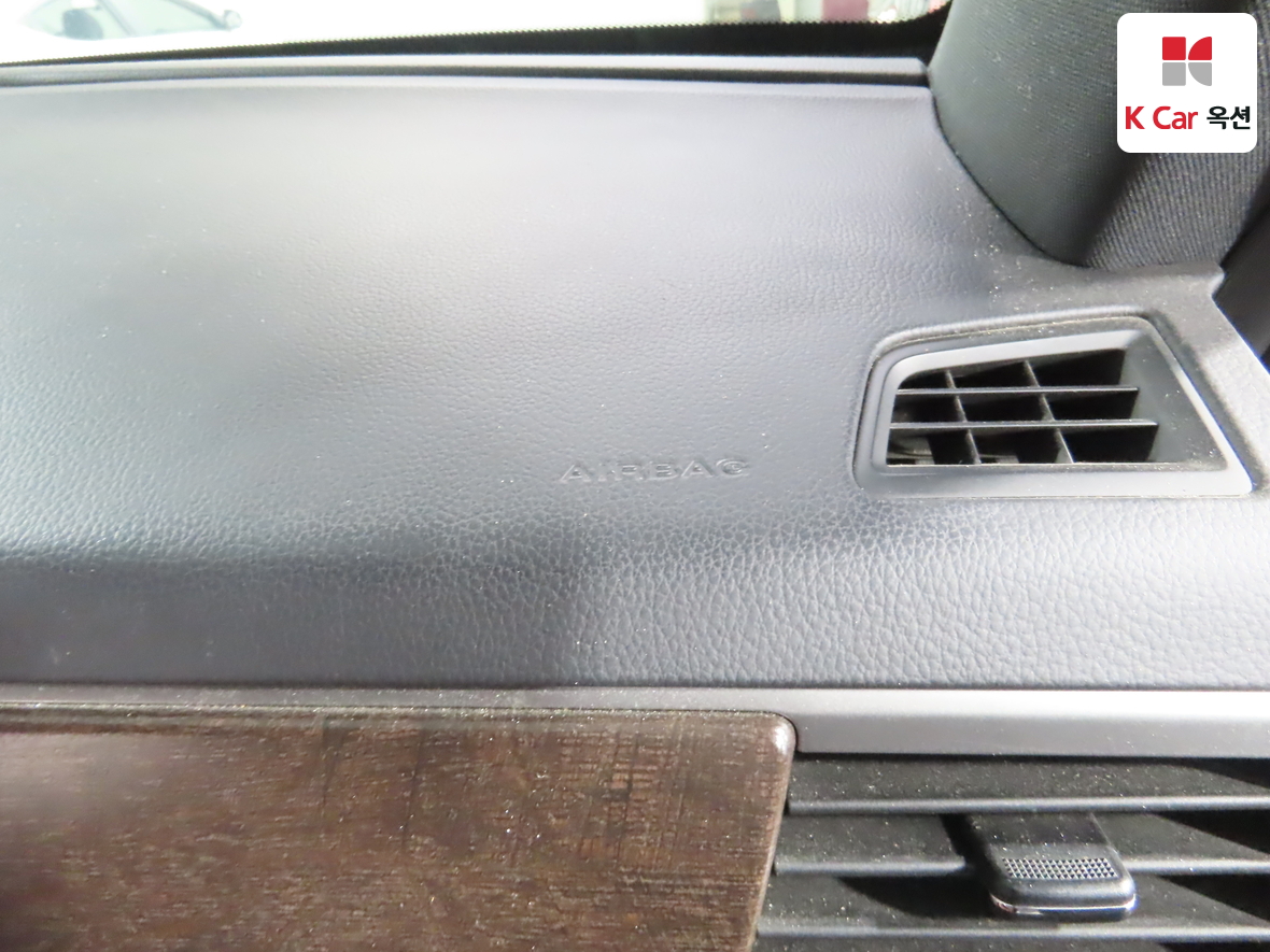 KG Mobility Rexton 2019 - Image 32