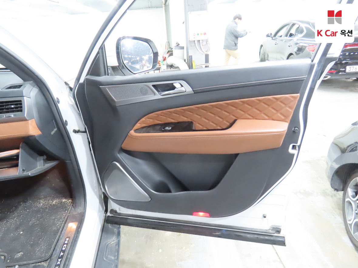 KG Mobility Rexton 2019 - Image 30