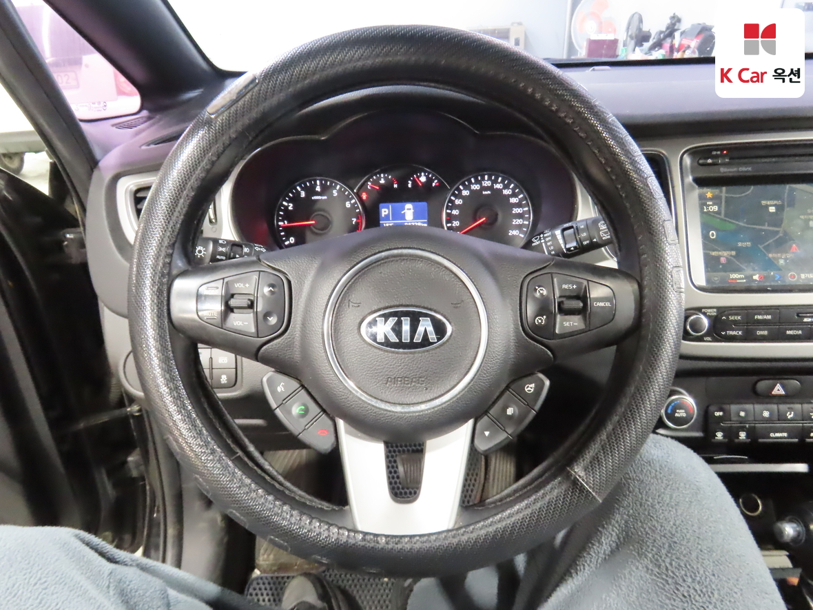 Kia Carens 2014 - Image 10