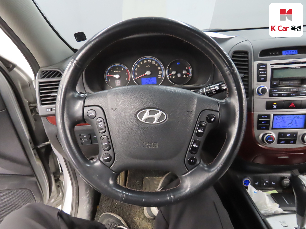 Hyundai Santa Fe 2007 - Image 10
