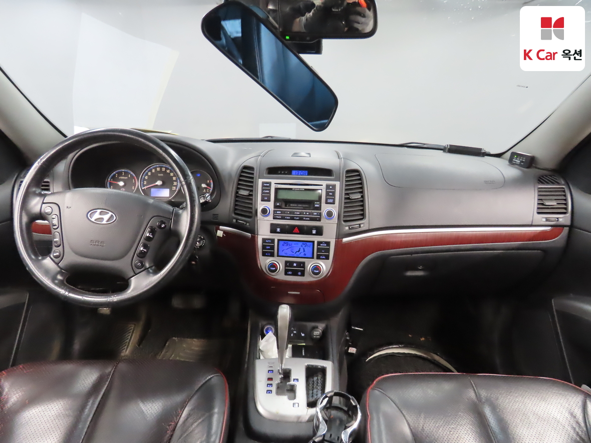 Hyundai Santa Fe 2007 - Image 3