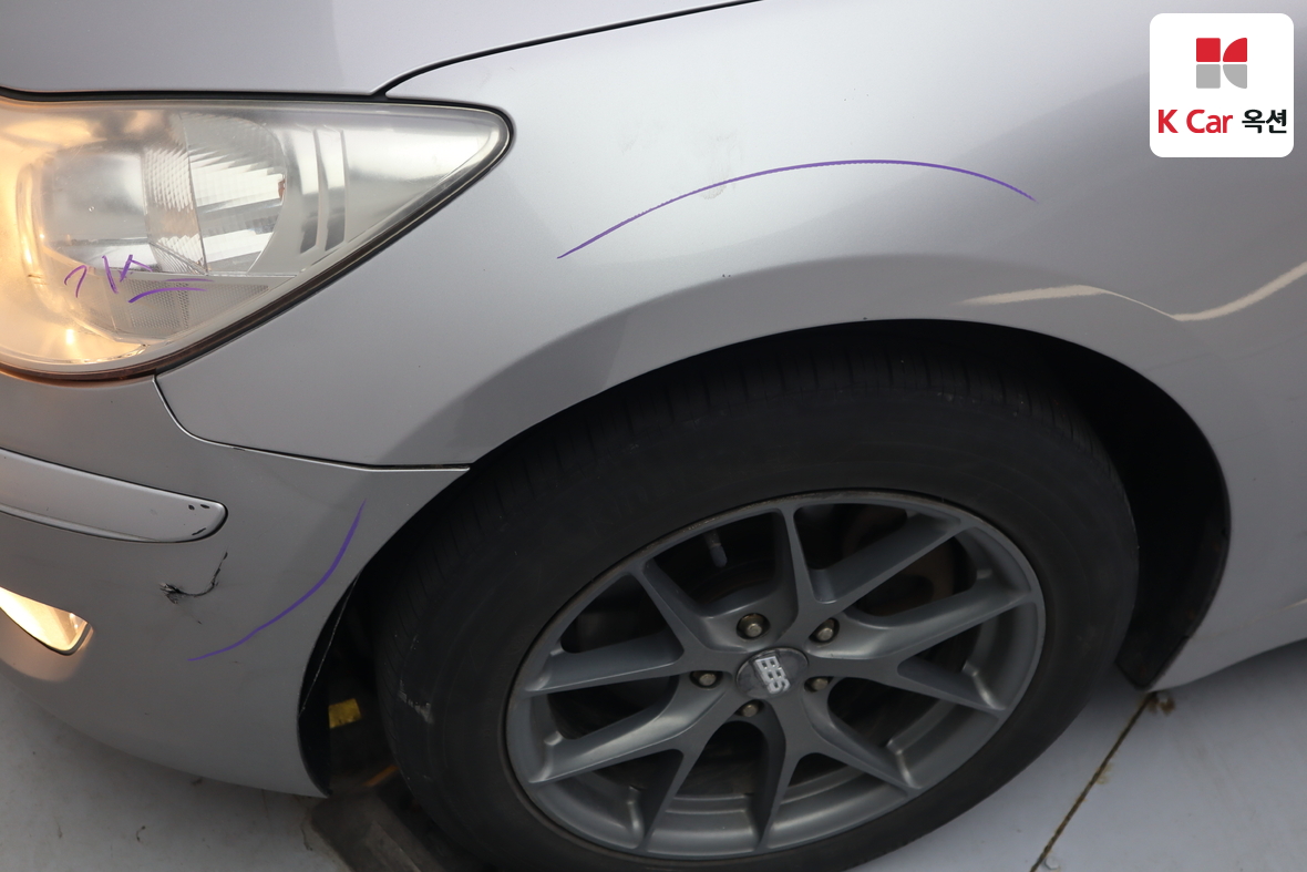 هيونداي جينيسيس 2009 - صورة 37