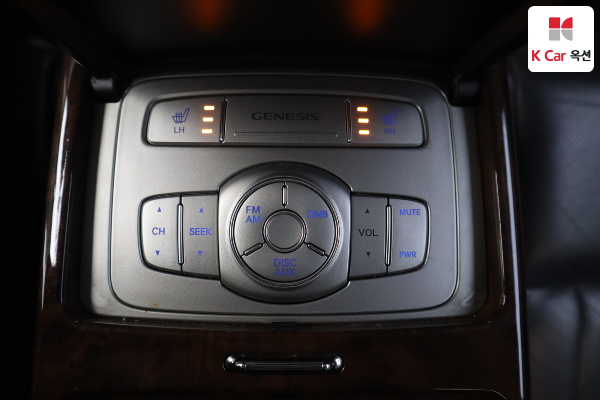 هيونداي جينيسيس 2009 - صورة 22