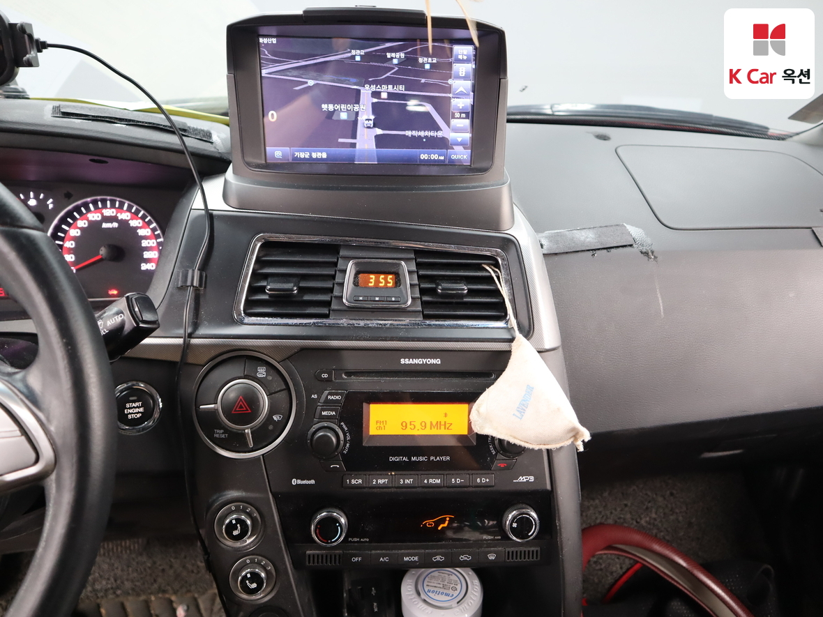 KG Mobility Korando Sports 2017 - Image 6