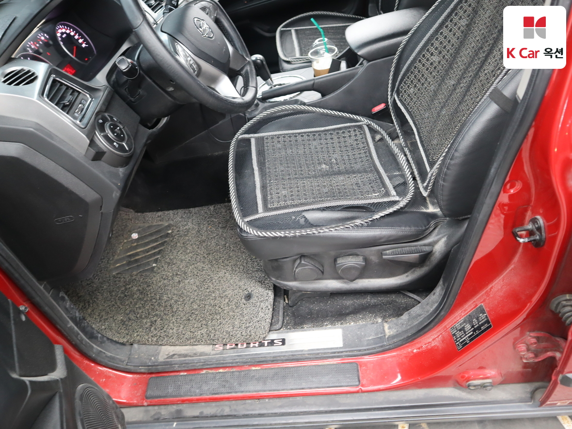 KG Mobility Korando Sports 2017 - Image 18