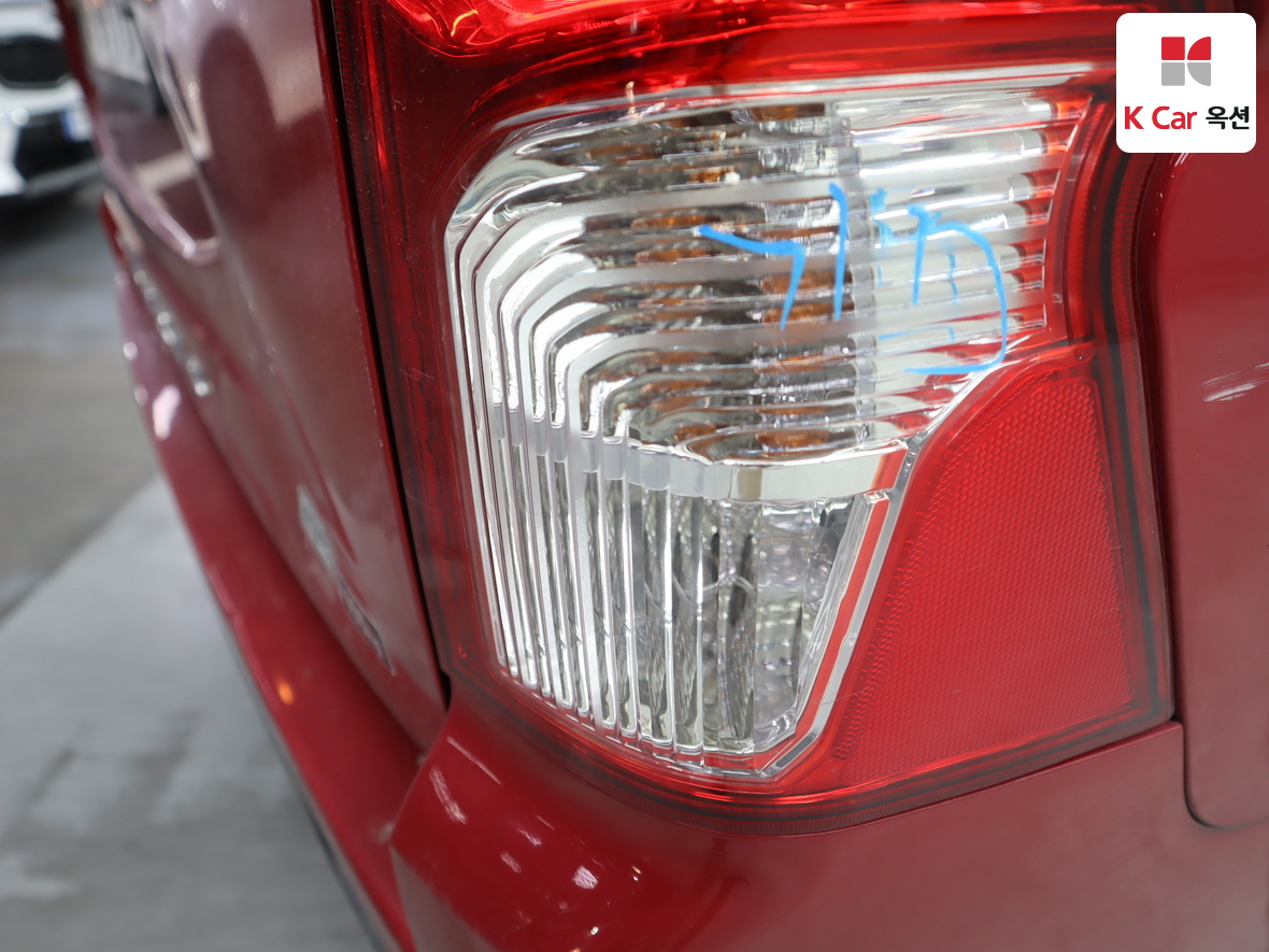 KG Mobility Korando Sports 2017 - Image 41