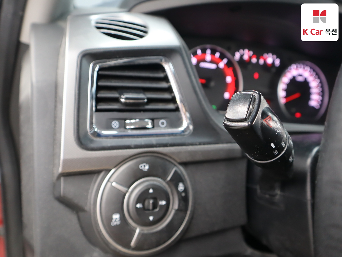 KG Mobility Korando Sports 2017 - Image 9