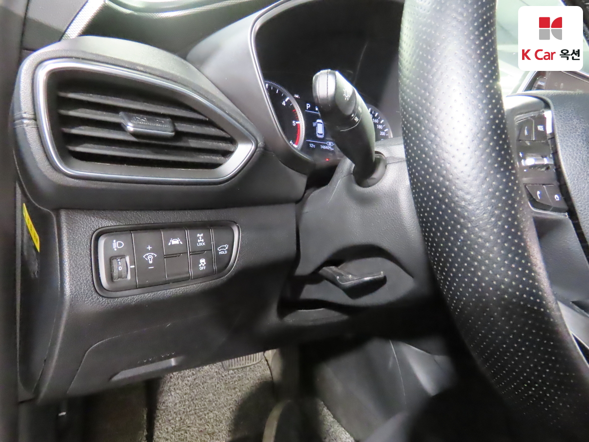 Hyundai Santa Fe 2019 - Image 9