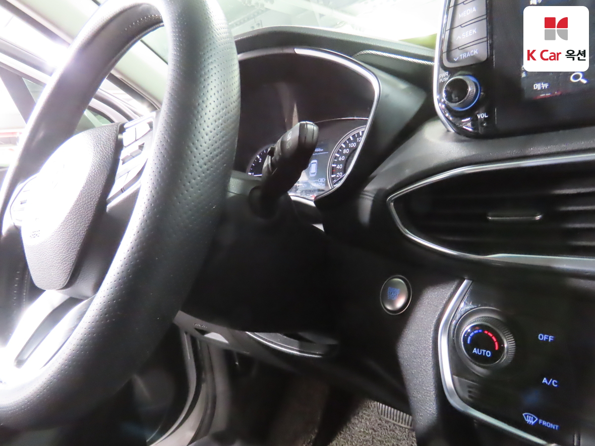 Hyundai Santa Fe 2019 - Image 11