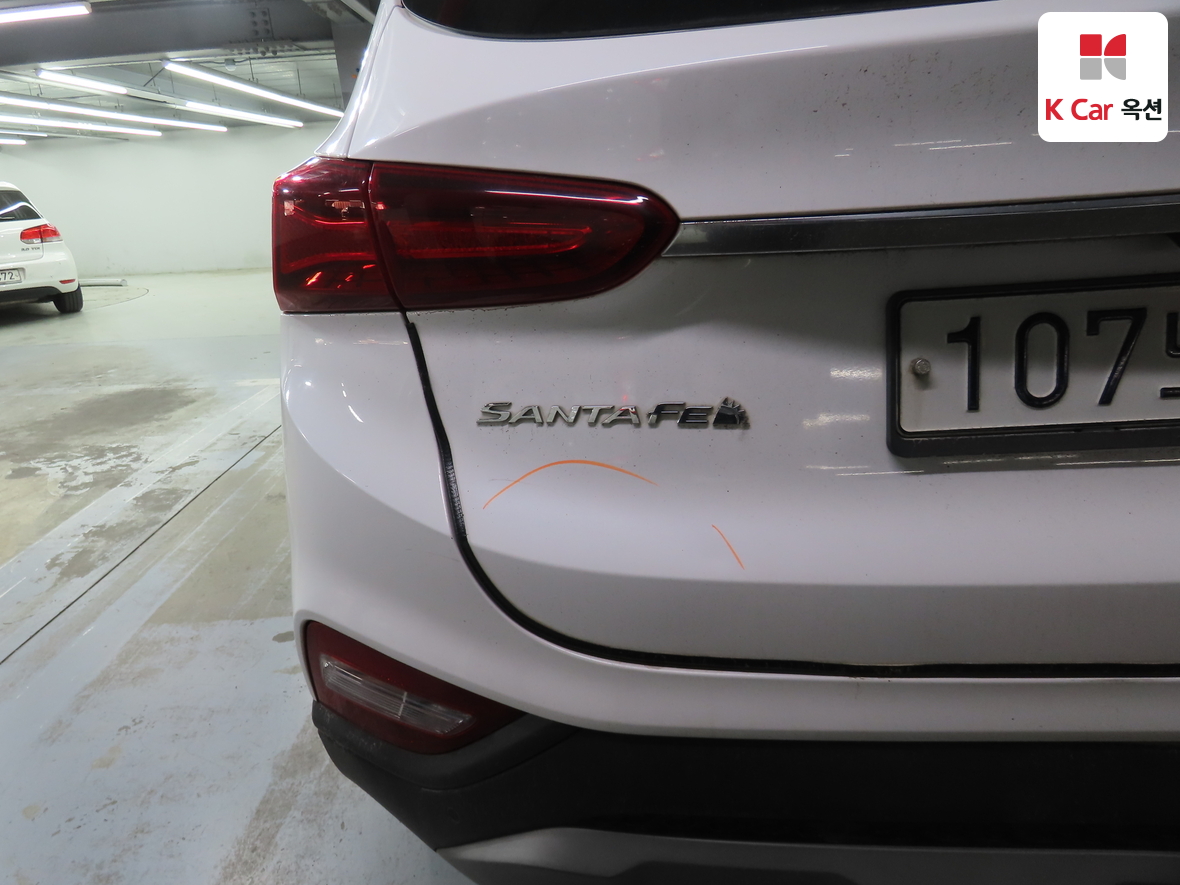 Hyundai Santa Fe 2019 - Image 37