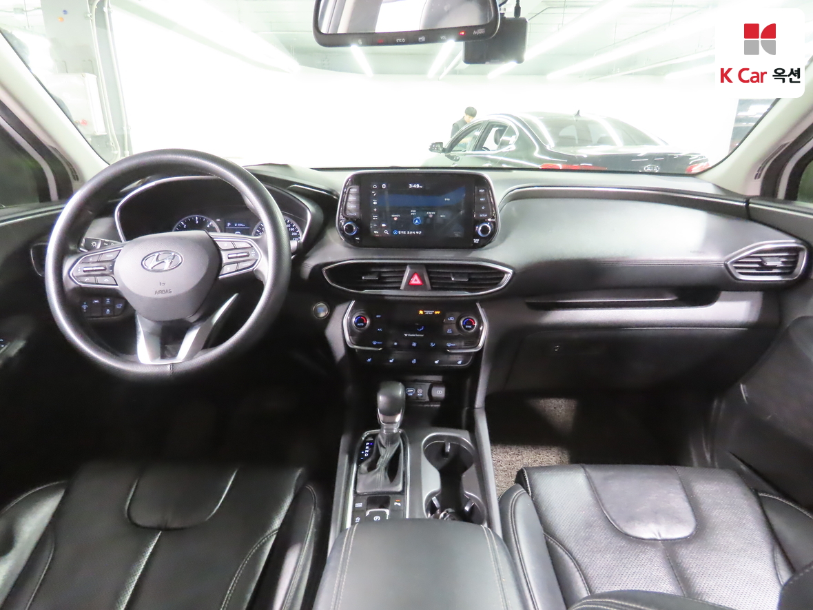 Hyundai Santa Fe 2019 - Image 3