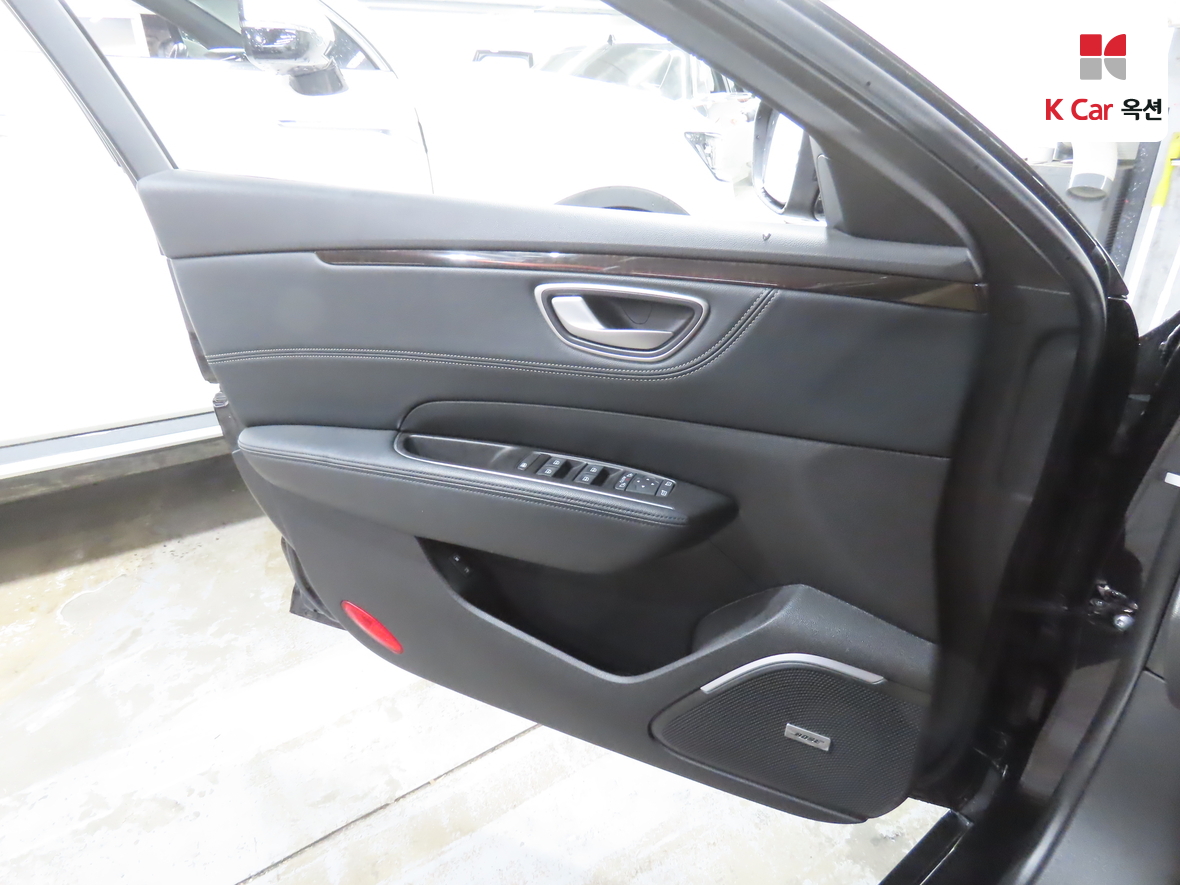 Renault Samsung SM6 2017 - Image 8