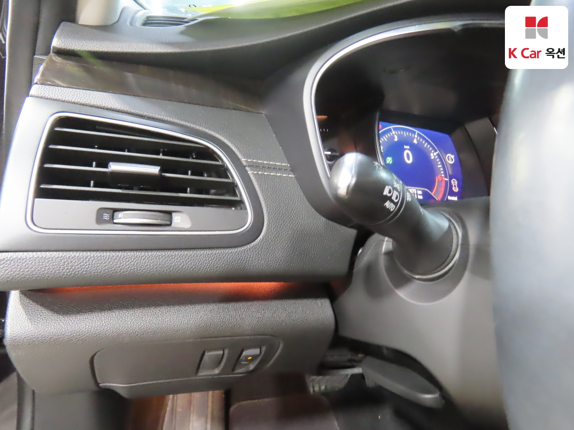 Renault Samsung SM6 2017 - Image 9