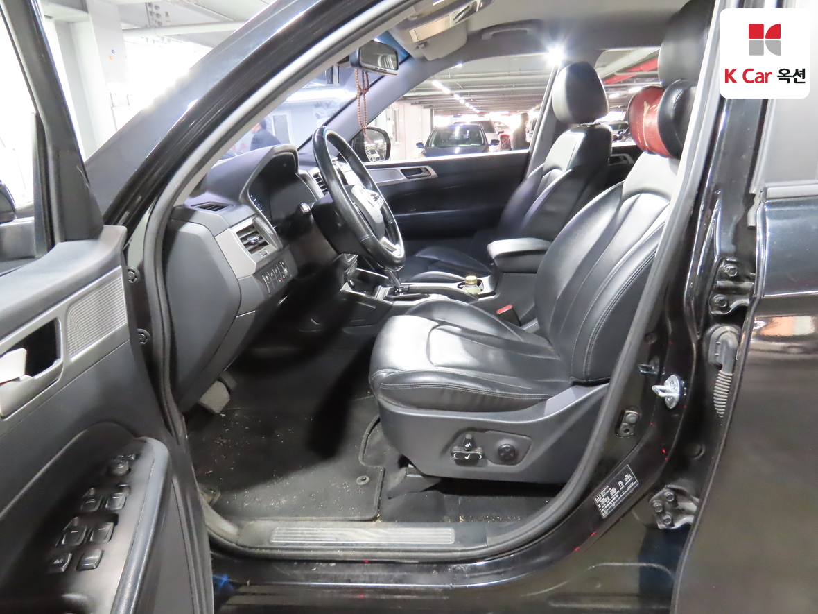 KG Mobility Rexton Sports - 18