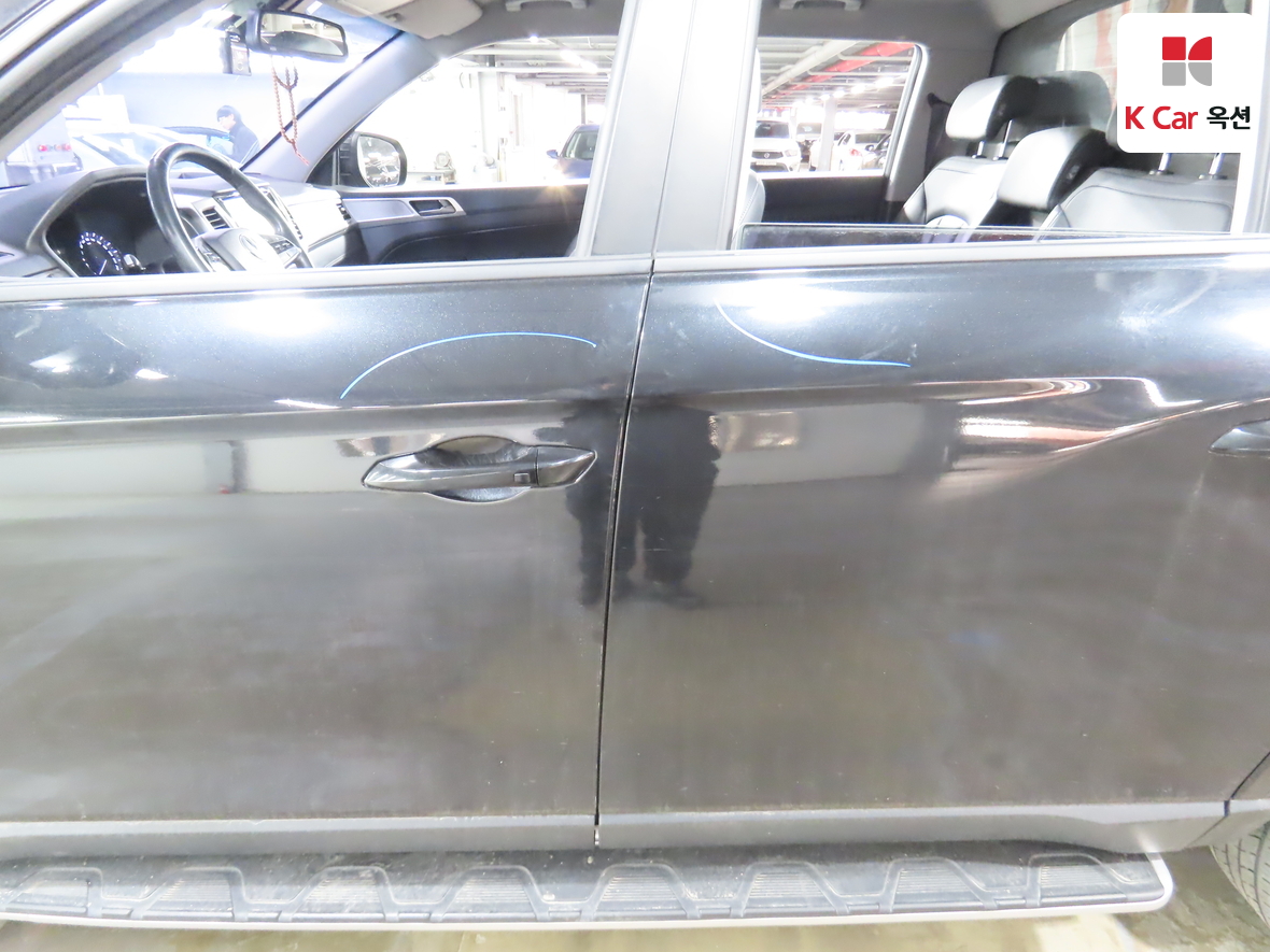 KG Mobility Rexton Sports - 37