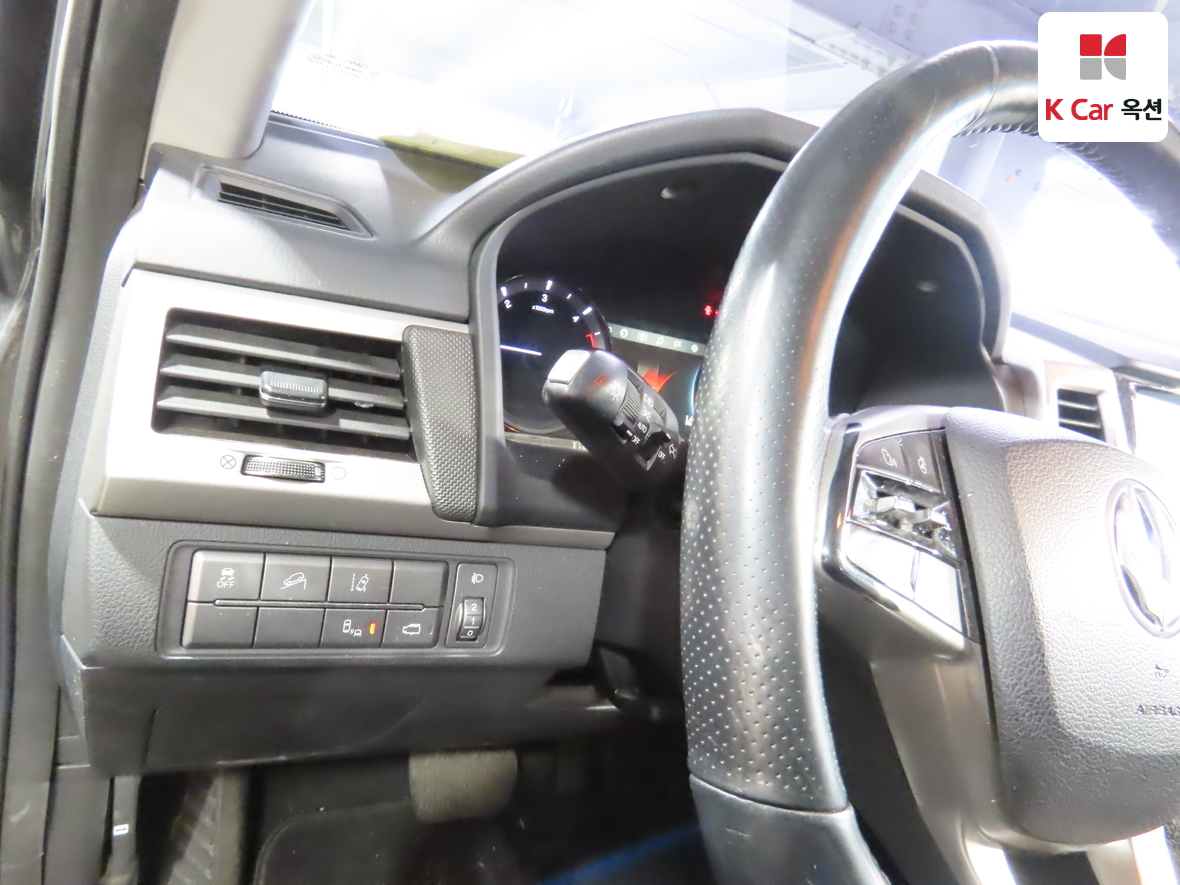 KG Mobility Rexton Sports - 9
