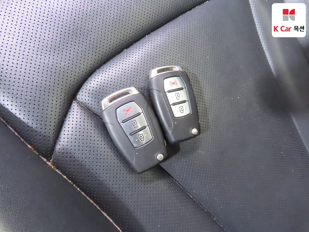 KG Mobility Rexton Sports - 17