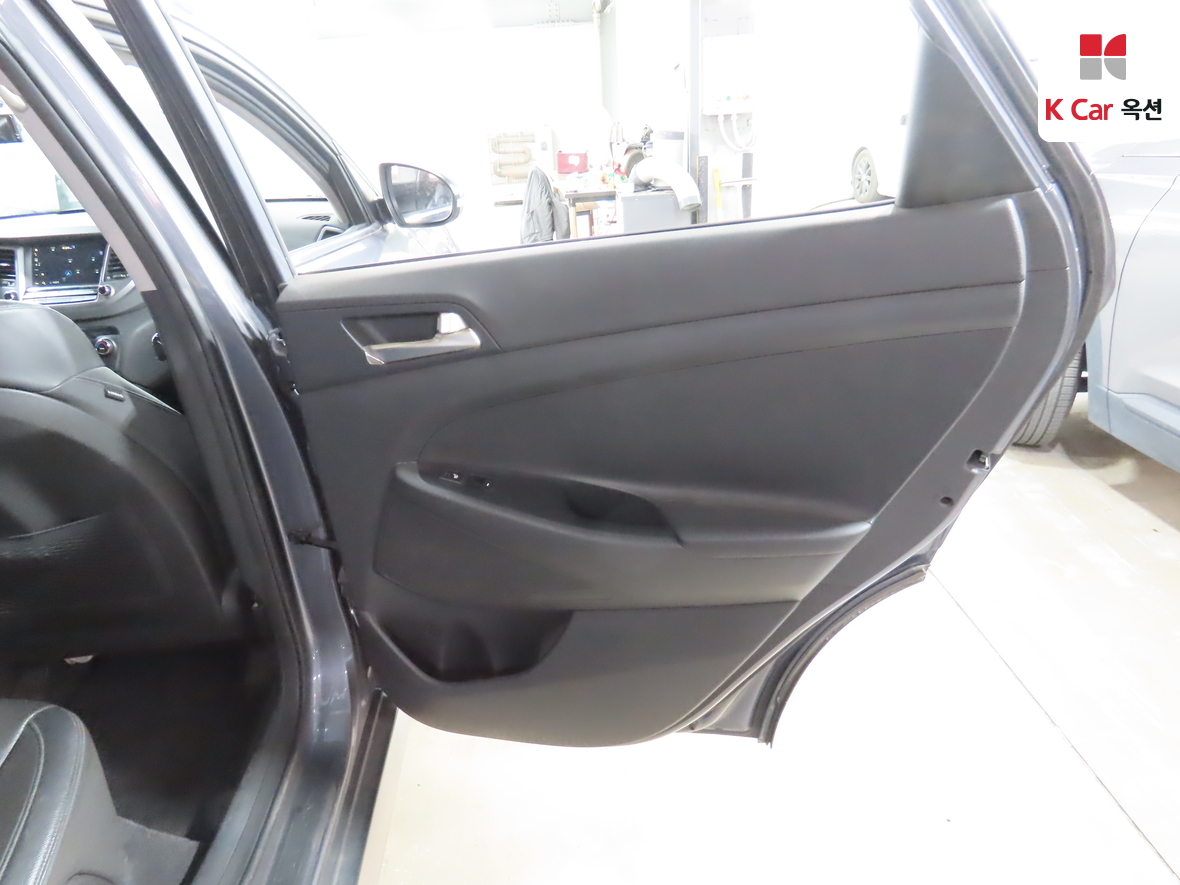 هيونداي توسان 2017 - صورة 28