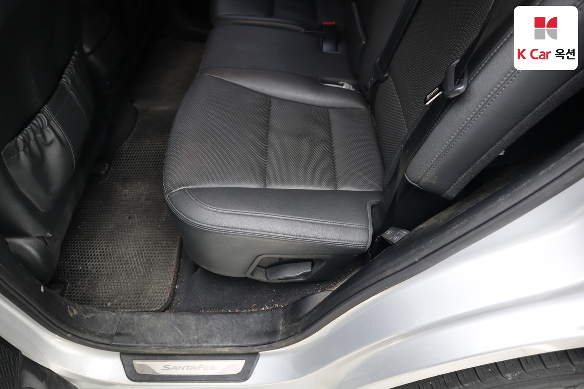 هيونداي سانتافي 2013 - صورة 21