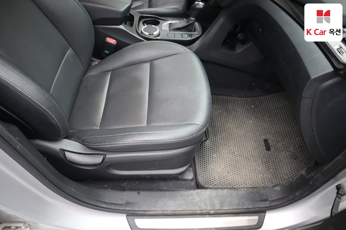 هيونداي سانتافي 2013 - صورة 28