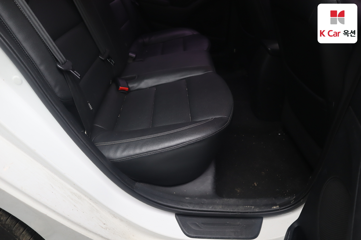 كيا K3 2013 - صورة 30