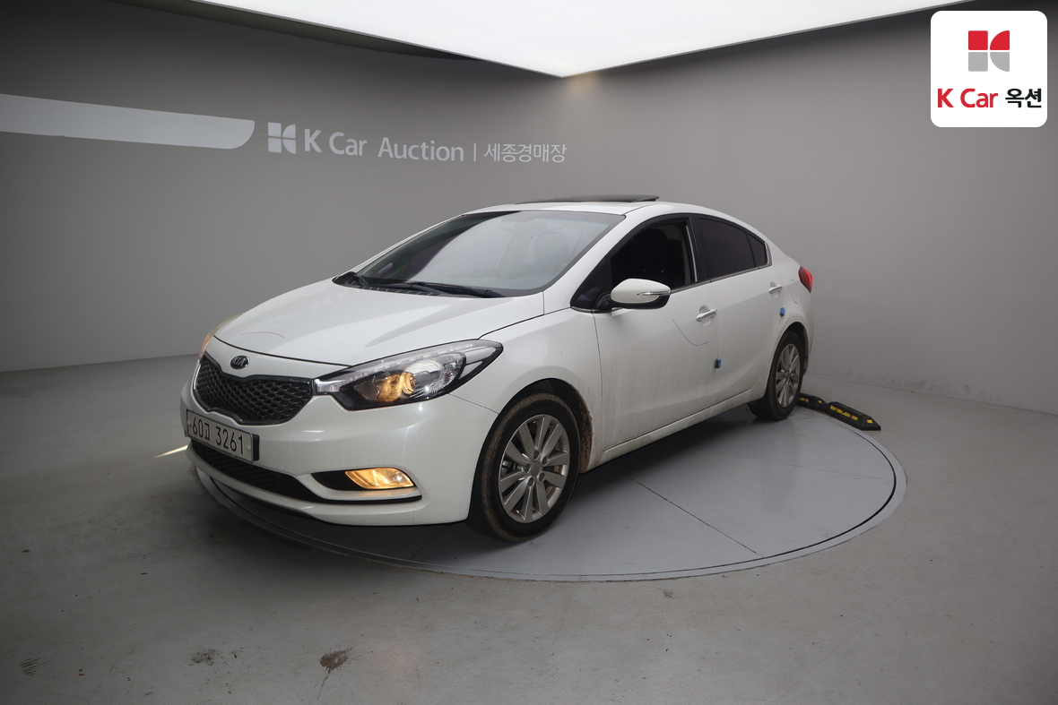 كيا K3 2013 - صورة 1