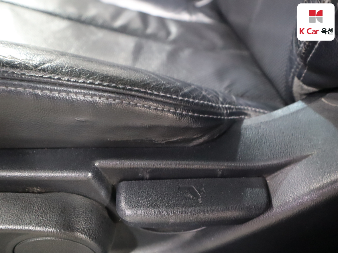 Hyundai Elantra 2010 - Image 21