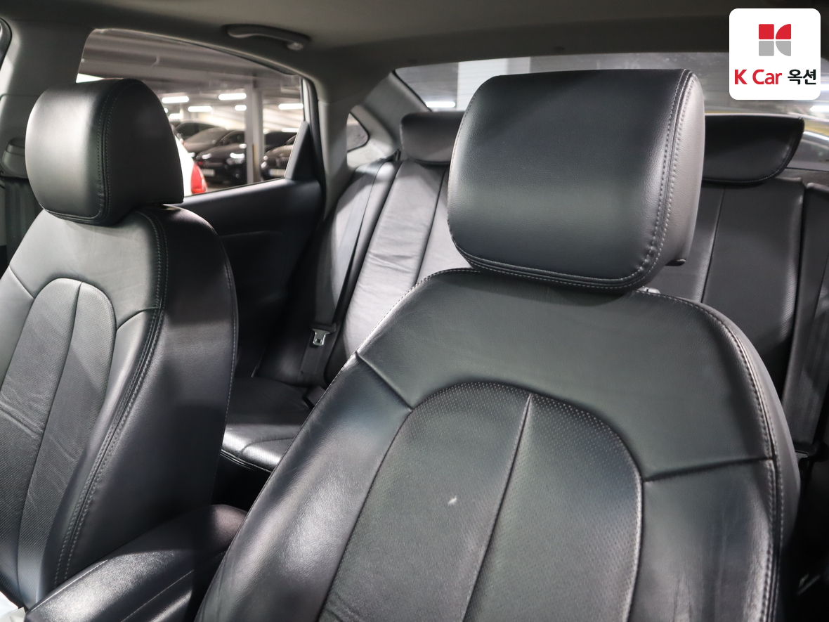 Hyundai Elantra 2010 - Image 20