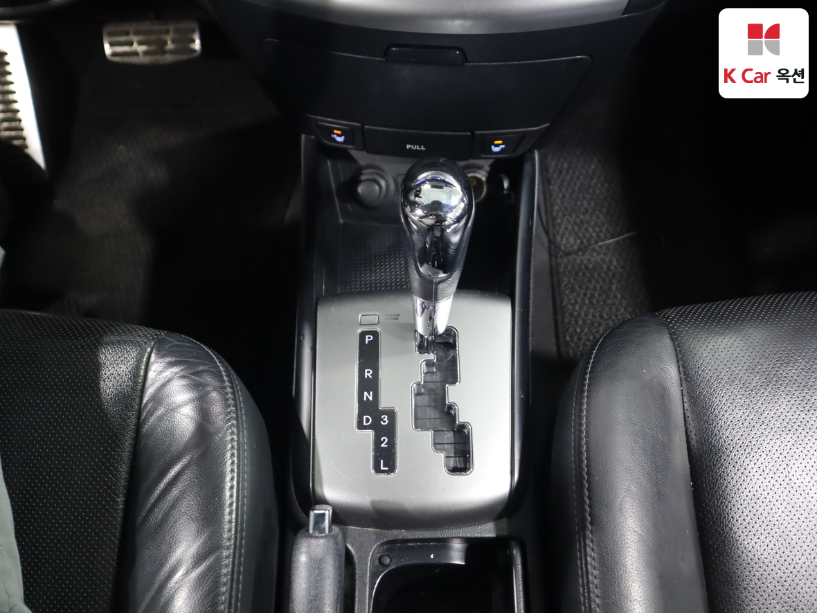 Hyundai Elantra 2010 - Image 17