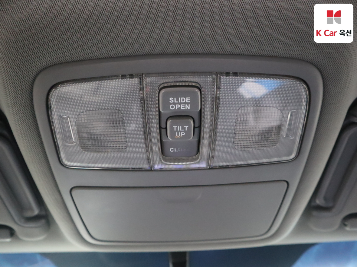 Hyundai Elantra 2010 - Image 12