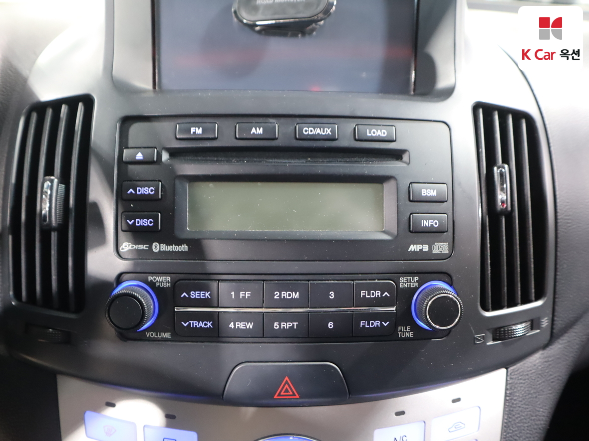 Hyundai Elantra 2010 - Image 15