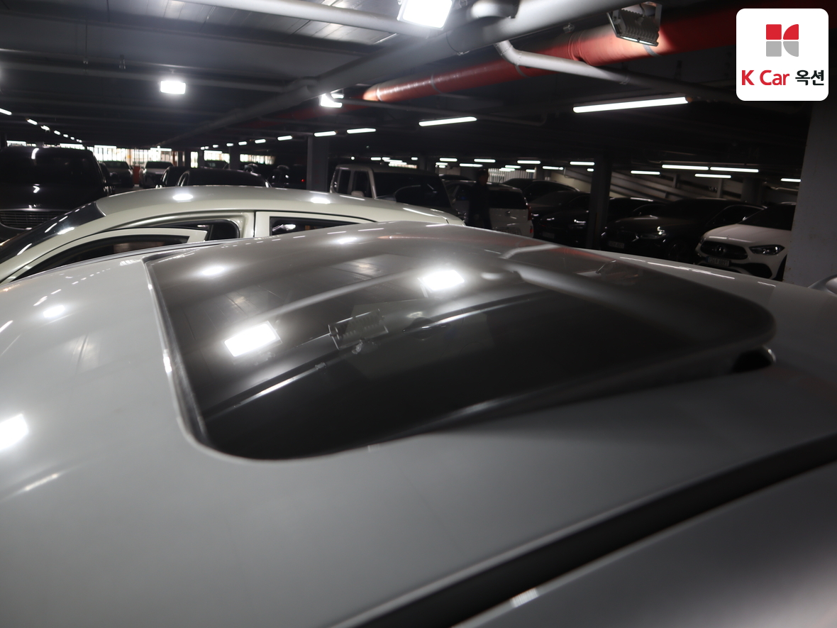 Hyundai Elantra 2010 - Image 25