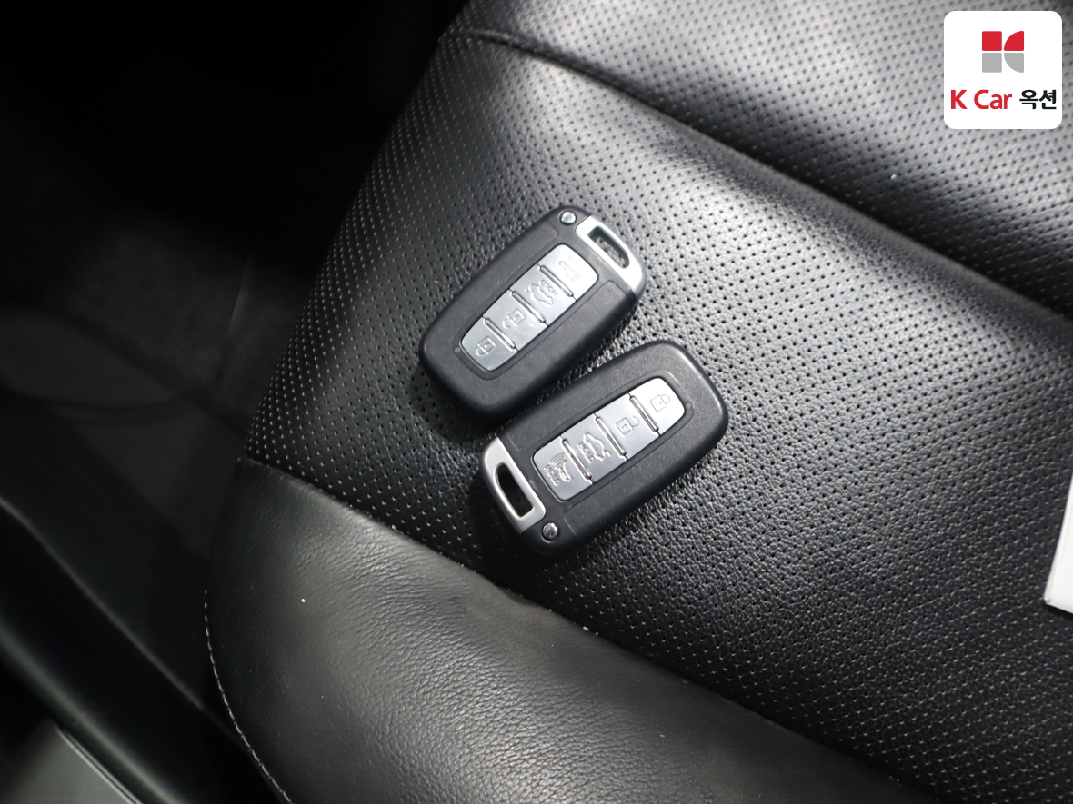 Hyundai Elantra 2010 - Image 18