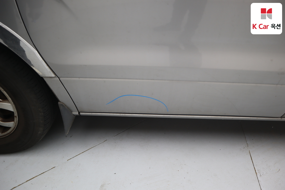 هيونداي جراند ستاريكس 2011 - صورة 36