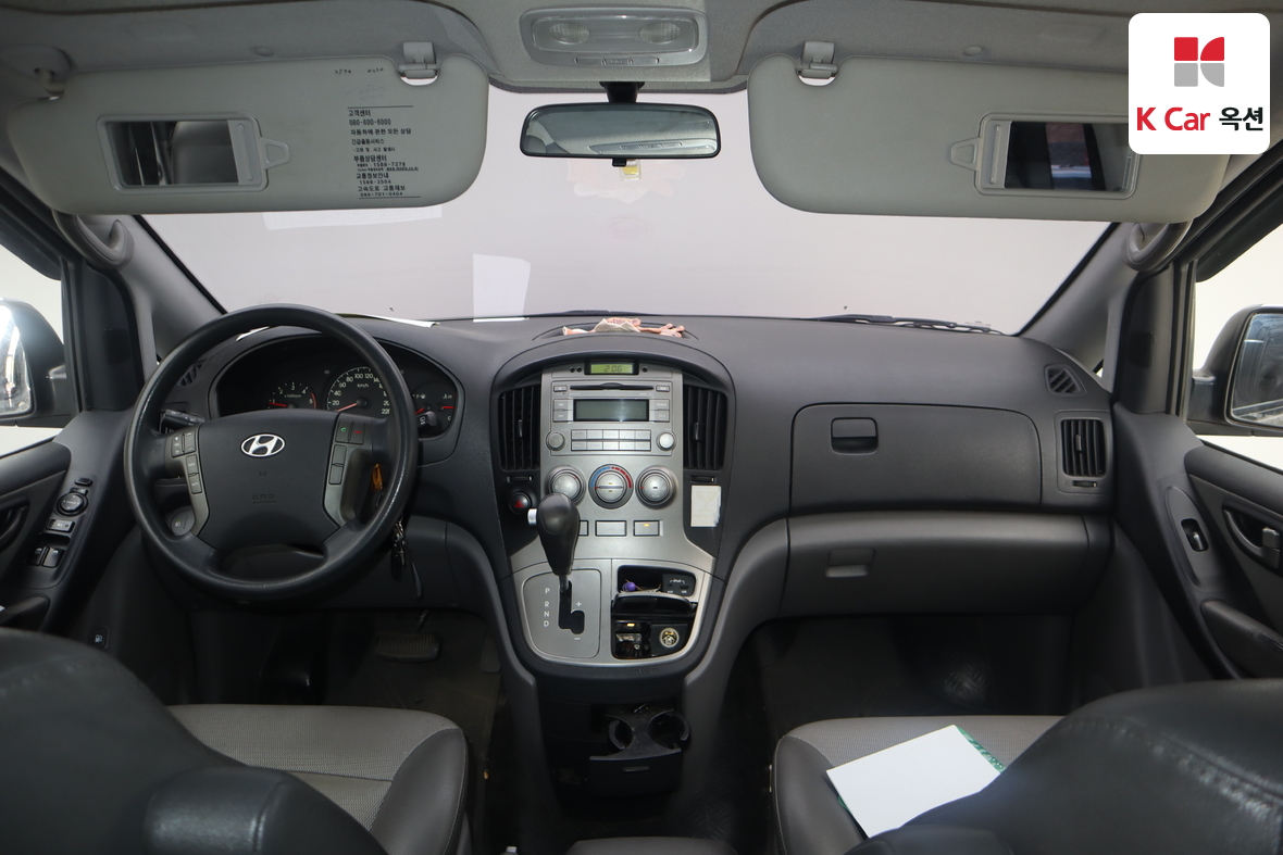 هيونداي جراند ستاريكس 2011 - صورة 3