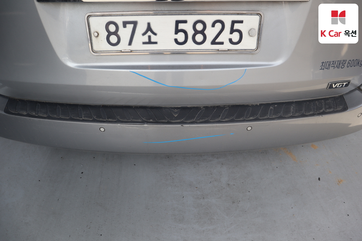 هيونداي جراند ستاريكس 2011 - صورة 38