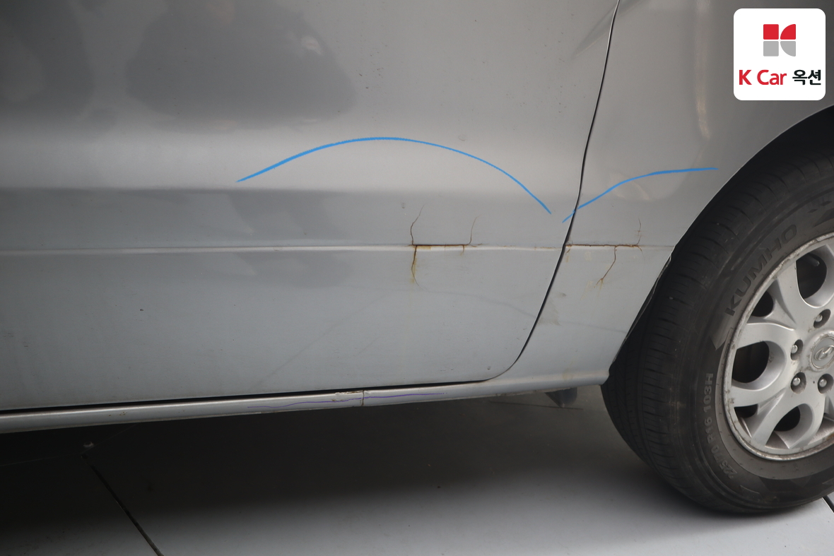 هيونداي جراند ستاريكس 2011 - صورة 37