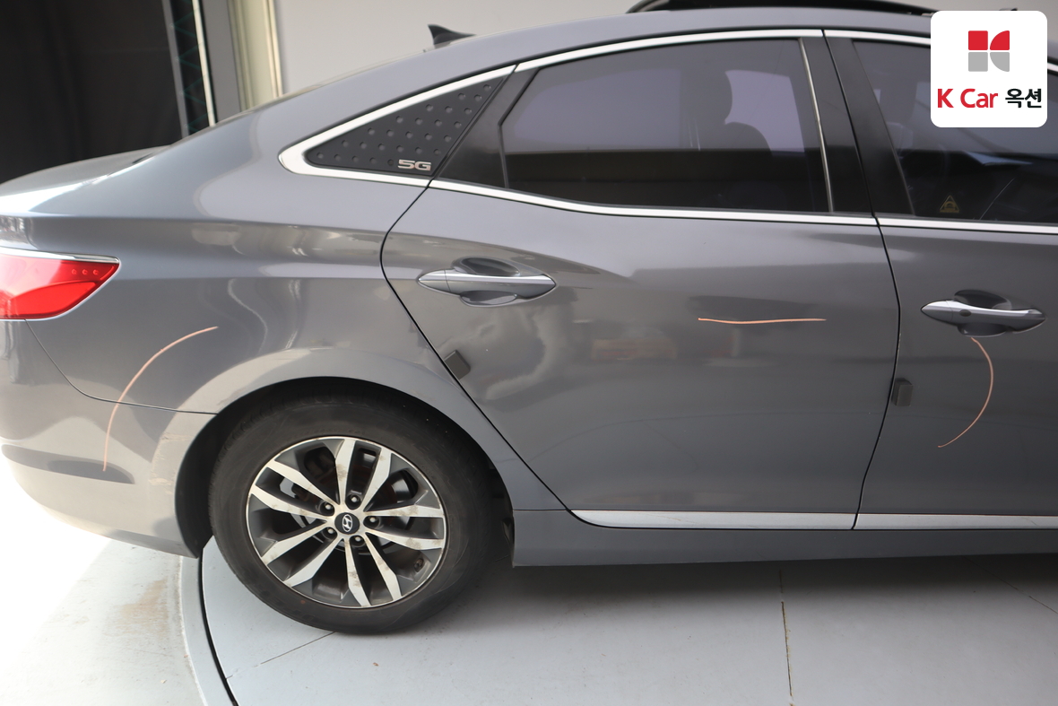 هيونداي أزيرا 2012 - صورة 37