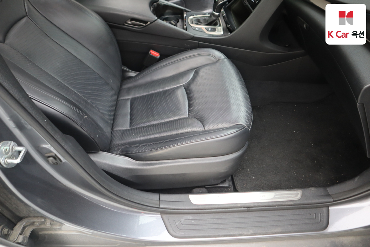 هيونداي أزيرا 2012 - صورة 32