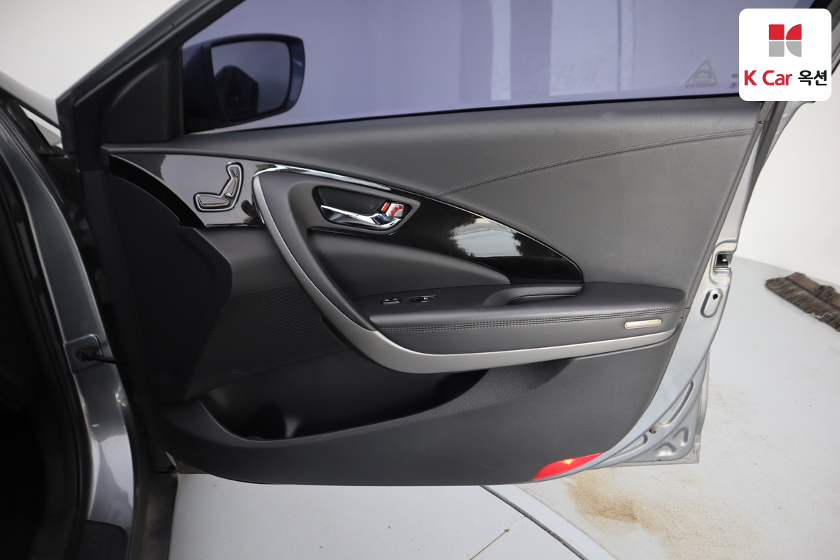 هيونداي أزيرا 2012 - صورة 31