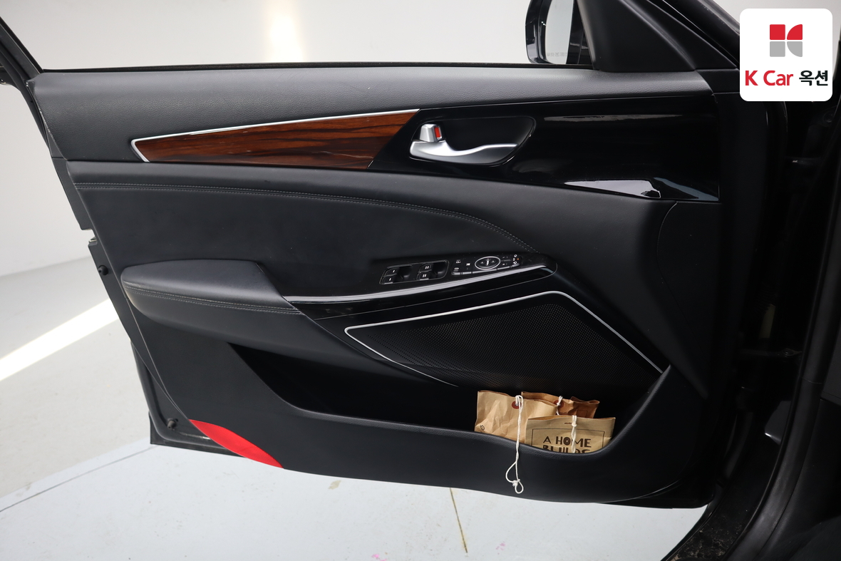 Kia K7 2016 - Image 8