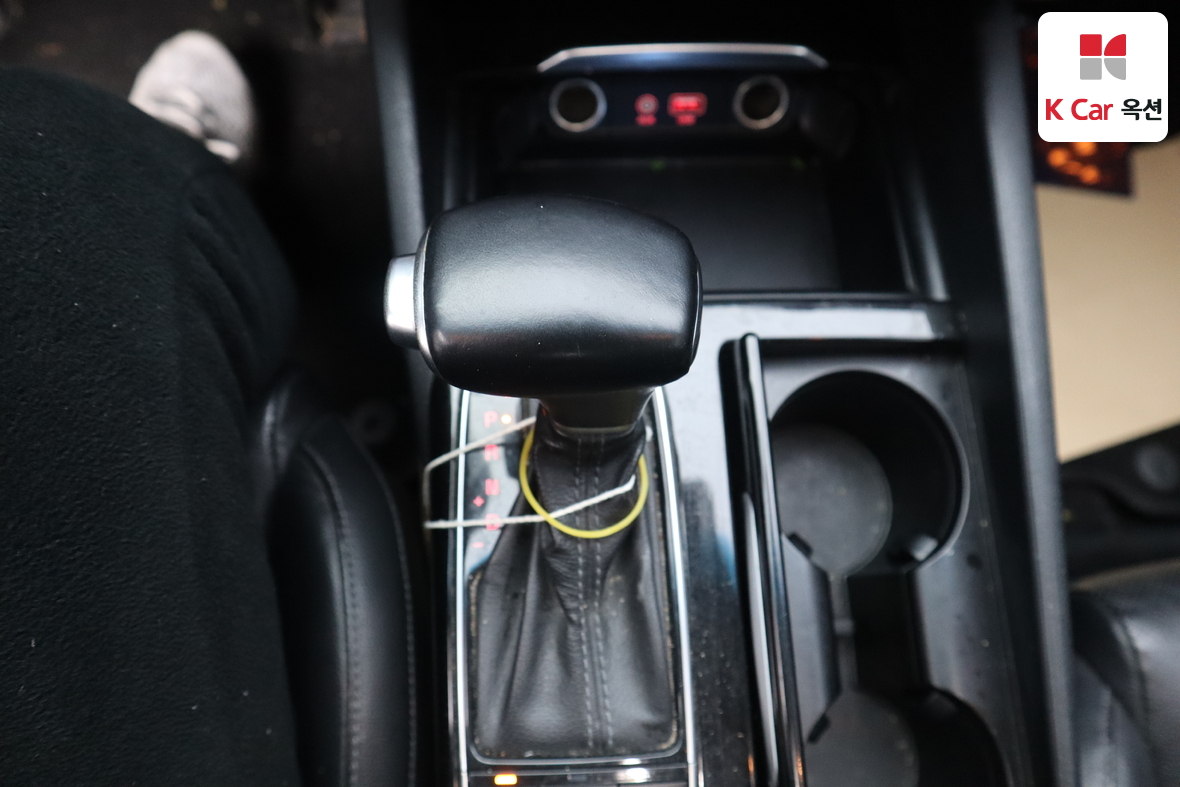 Kia K7 2016 - Image 16