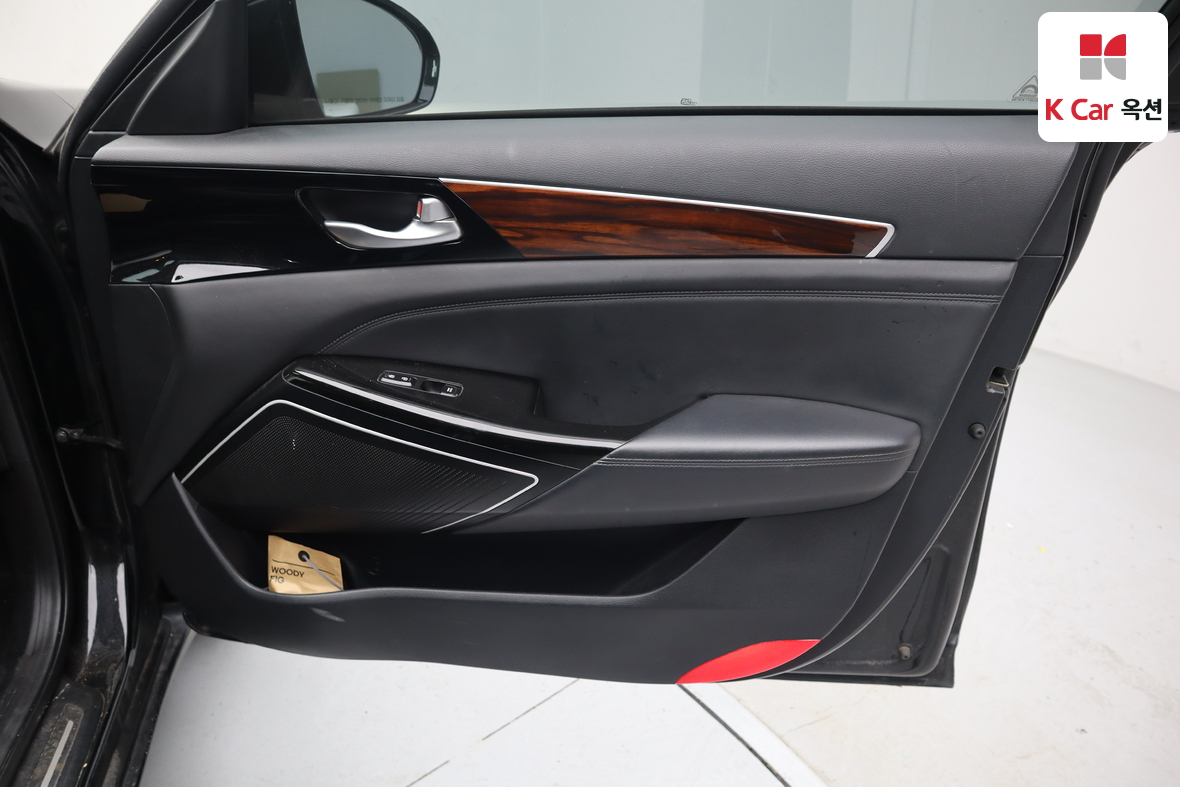 Kia K7 2016 - Image 27