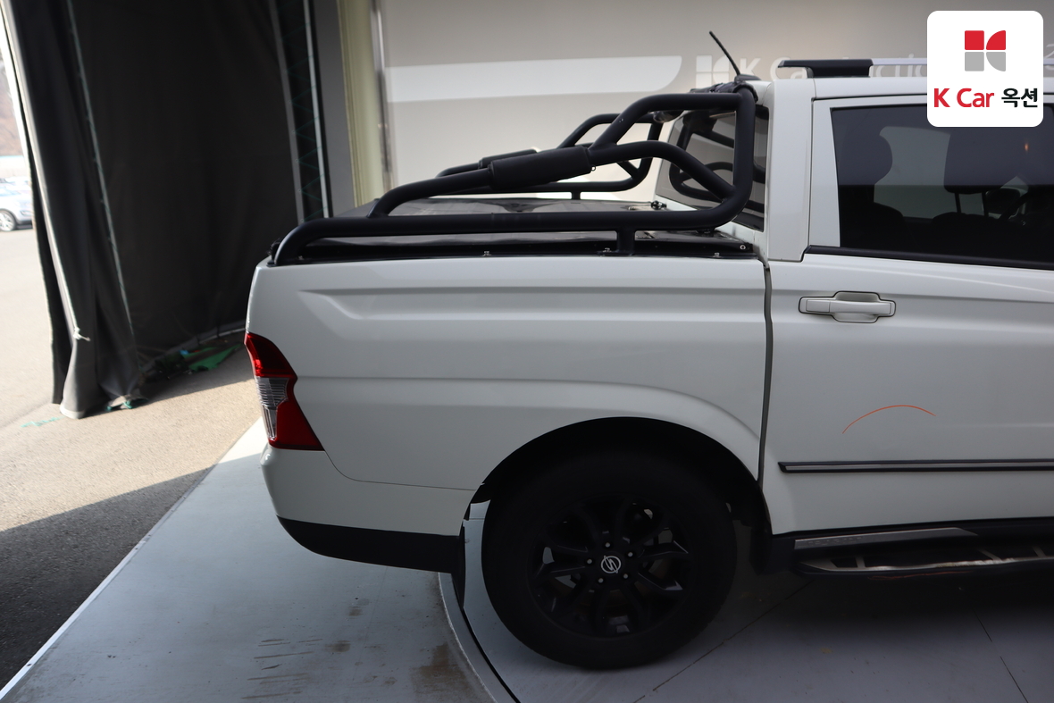 KG Mobility Korando Sports 2018 - Image 42